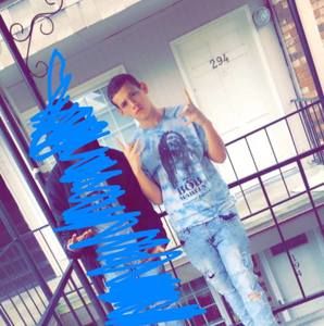 Meet your Posher, Dakota